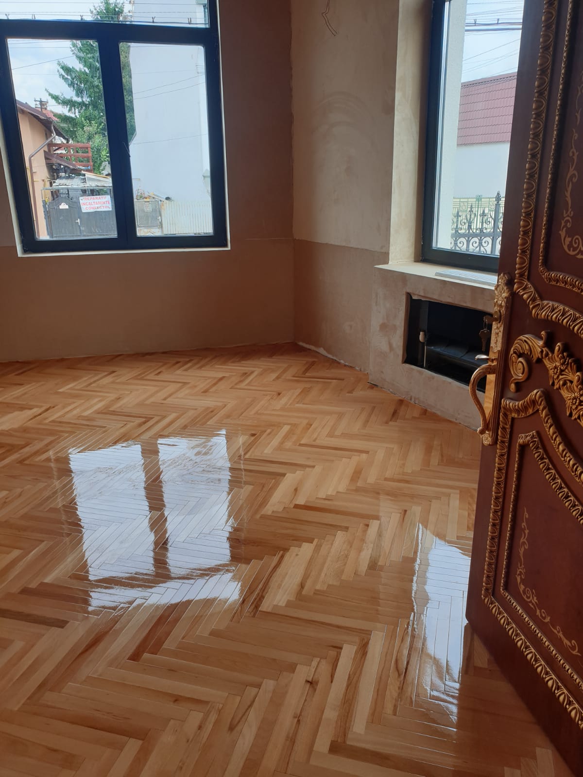 Lucrare parchet București